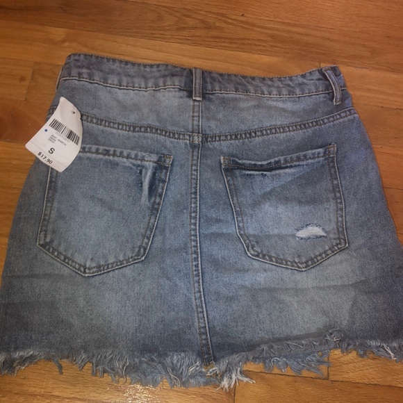 FOREVER 21 ; JEAN SKIRT - Picture 2 of 3
